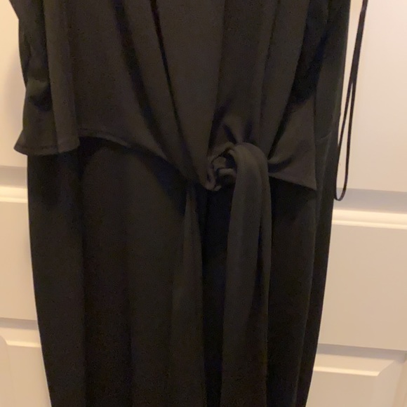 Black Express jumpsuit - Picture 2 of 3